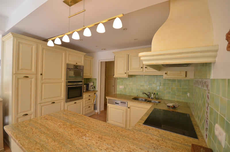 Propriété - 187 m² - 6 pièces