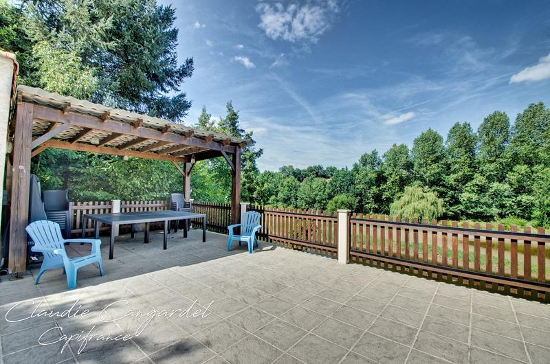 Maison - 144 m² - 8 pièces