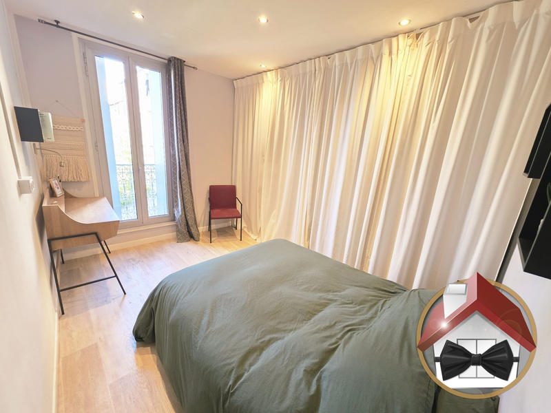 Appartement - 100 m² - 4 pièces