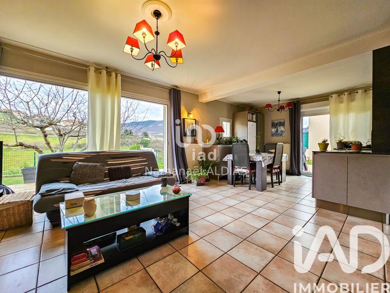 Maison - 87 m² - 5 pièces