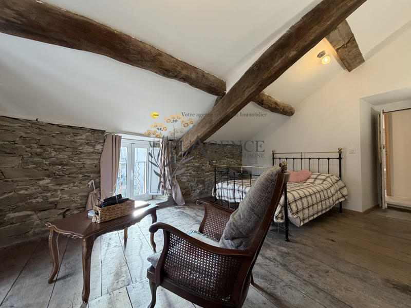 Appartement - 180 m² - 7 pièces