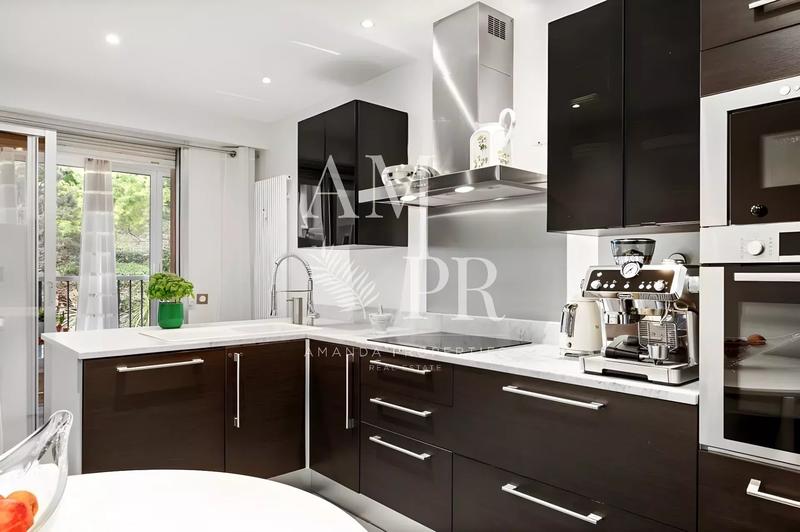 Appartement - 181 m² - 4 pièces