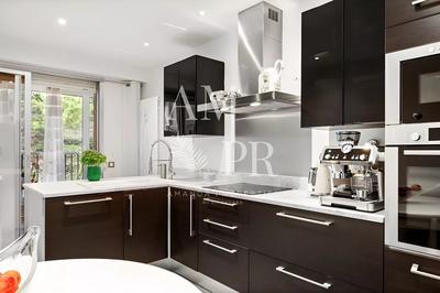 Appartement - 181 m² - 4 pièces