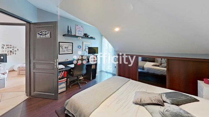 Maison - 145 m² - 5 pièces