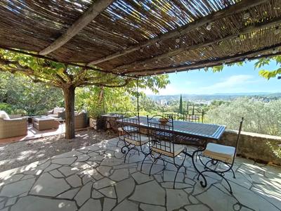 Villa - 130 m² - 4 pièces