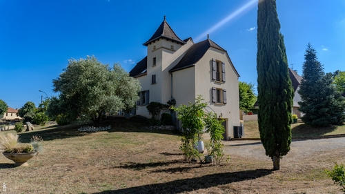 Maison - 144 m² - 8 pièces