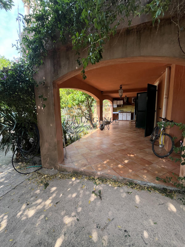 Villa - 190 m² - 6 pièces