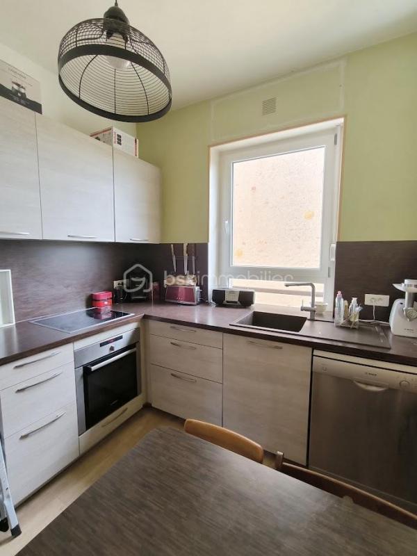 Appartement - 93 m² - 5 pièces