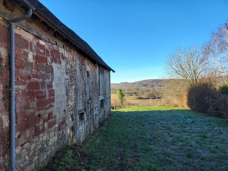 Grange - 200 m² - 3 pièces