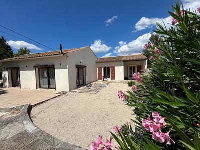 Maison - 221 m² - 5 pièces