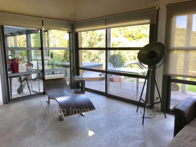 Villa - 190 m² - 6 pièces