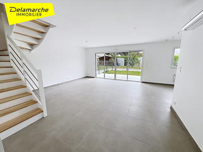 Maison - 98 m² - 5 pièces