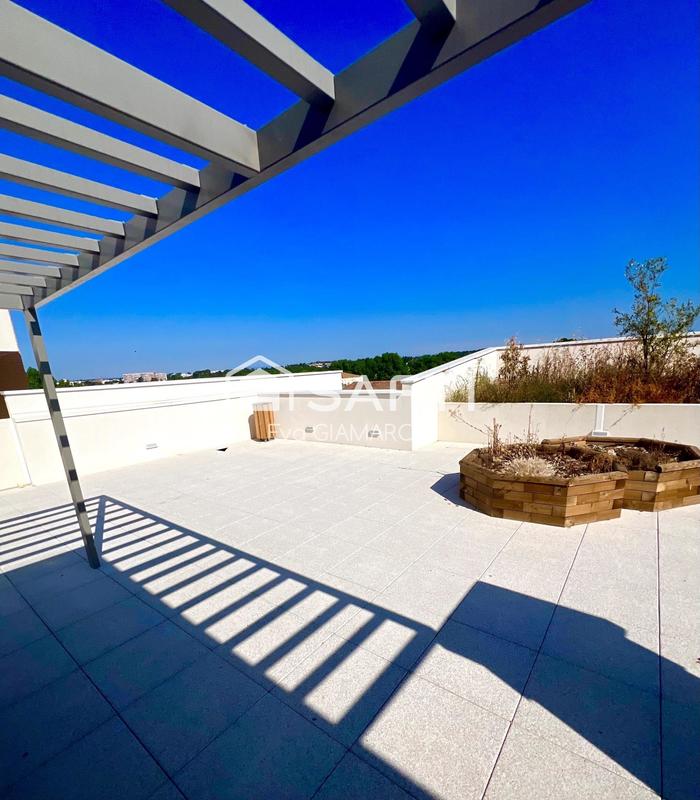 Appartement - 95 m² - 5 pièces