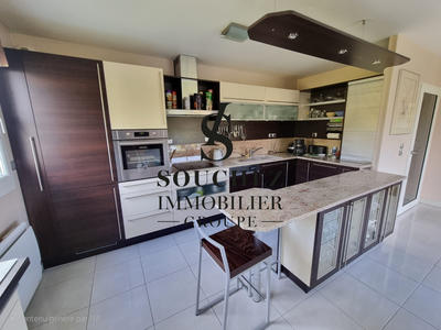 Appartement - 88 m² - 4 pièces