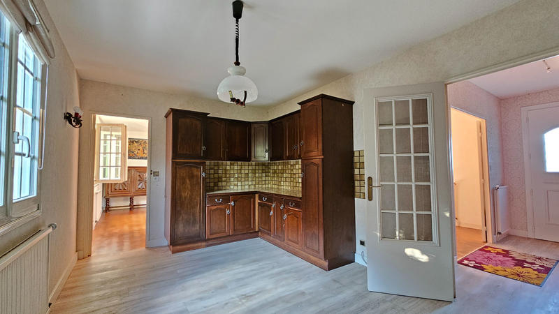 Maison - 185 m² - 7 pièces