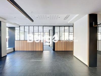 Local commercial - 90 m² - 5 pièces