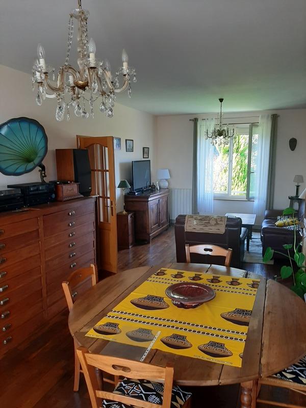 Maison - 121 m² - 10 pièces