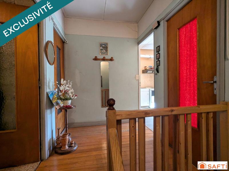 Maison de village - 250 m² - 2 pièces