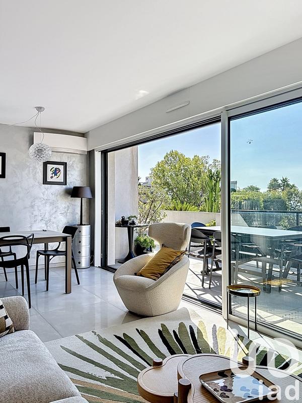 Appartement - 80 m² - 4 pièces