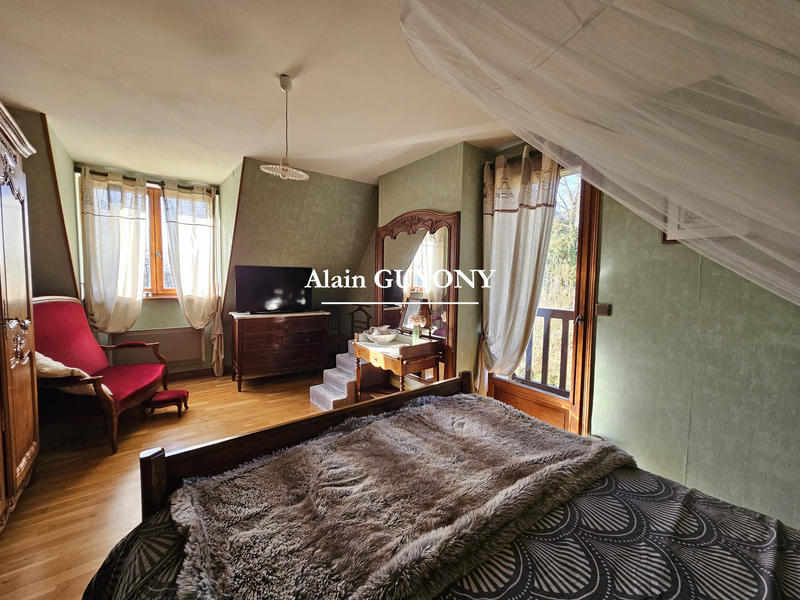 Maison - 125 m² - 5 pièces