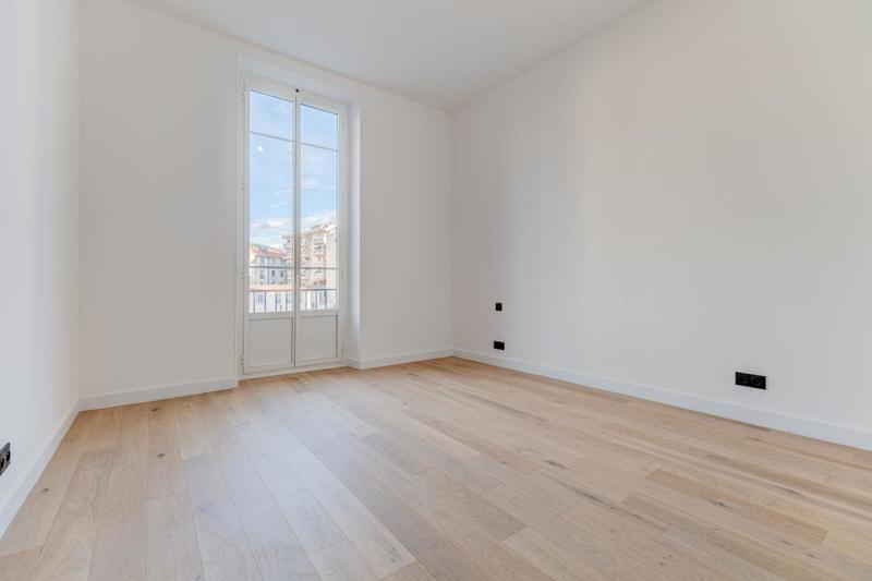 Appartement - 83 m² - 3 pièces