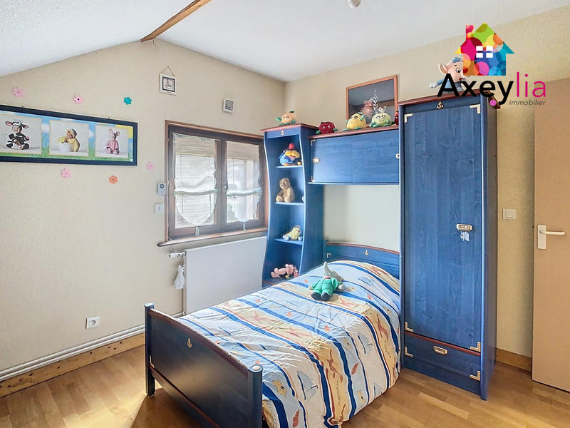 Maison - 196 m² - 12 pièces