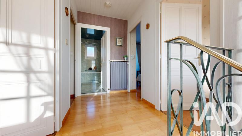 Maison - 135 m² - 6 pièces