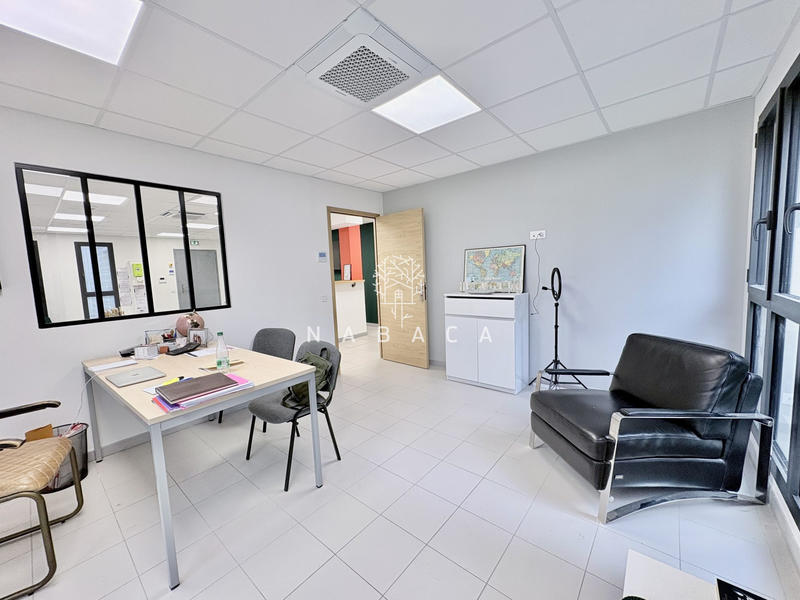 Fonds de commerce - Bureau - 150 m²
