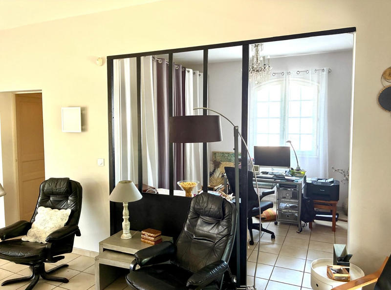 Maison - 250 m² - 7 pièces