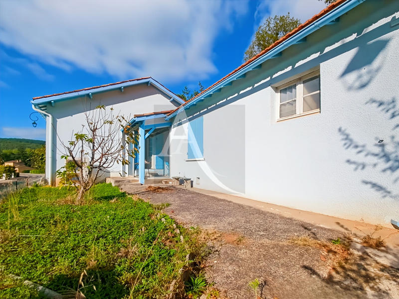 Maison - 100 m² - 6 pièces