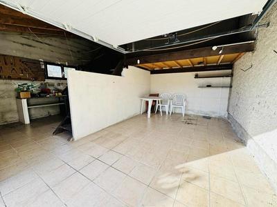 Maison - 97 m² - 4 pièces