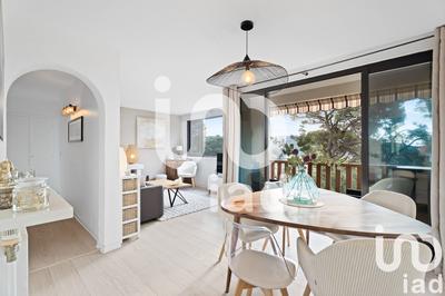 Appartement - 72 m² - 4 pièces