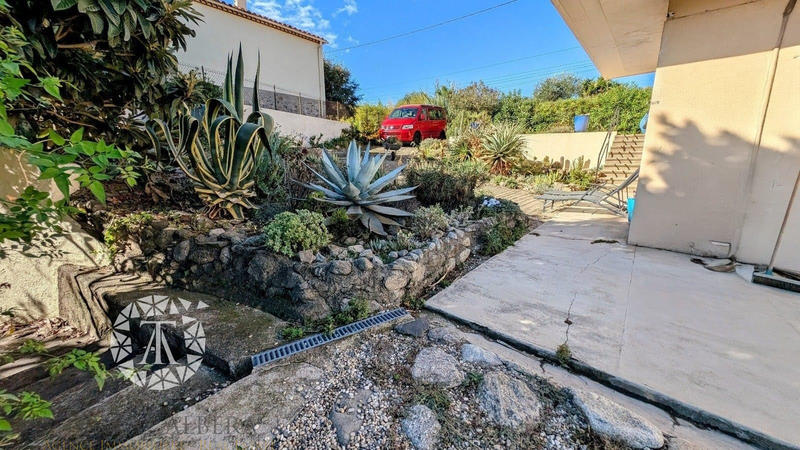 Villa - 122 m² - 6 pièces