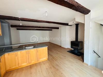 Maison de village - 94 m² - 4 pièces