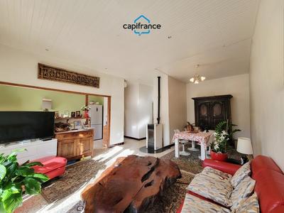 Maison traditionnelle - 252 m² - 10 pièces