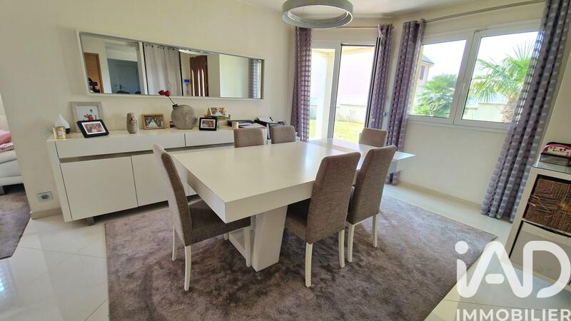 Maison - 152 m² - 7 pièces