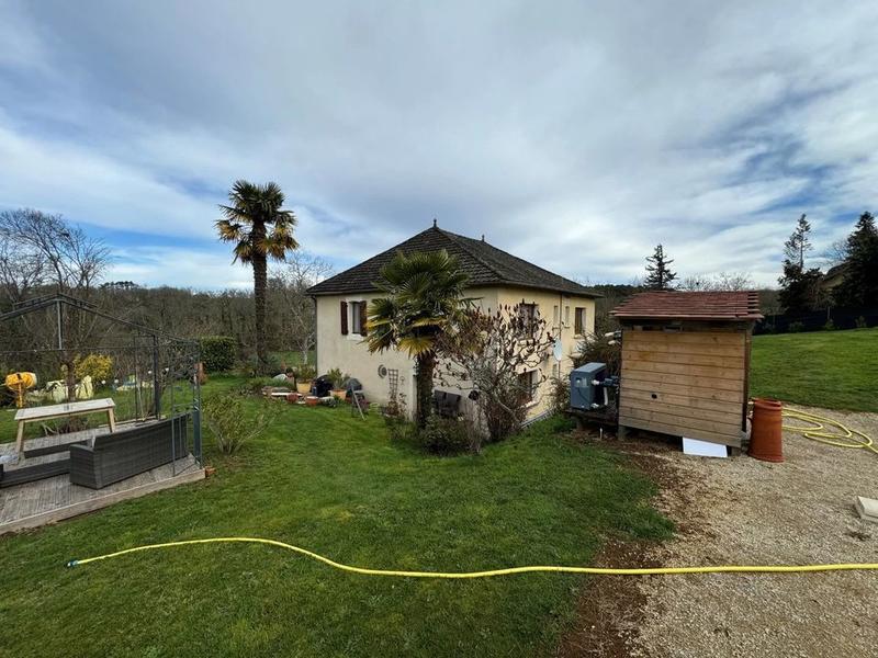 Maison - 180 m² - 7 pièces