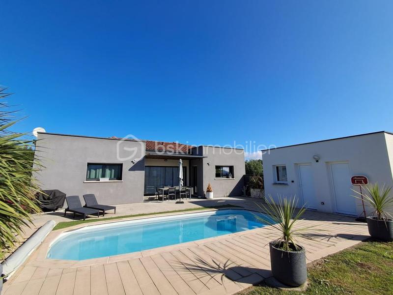 Maison - 130 m² - 4 pièces