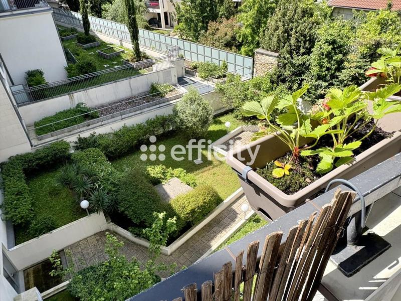Appartement - 93 m² - 4 pièces