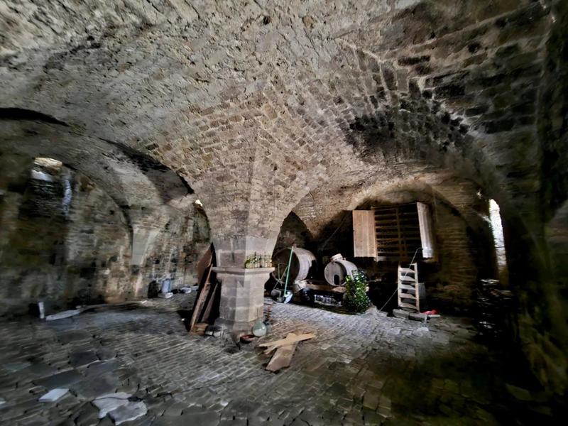 Maison - 273 m² - 11 pièces