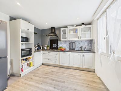 Maison - 102 m² - 6 pièces