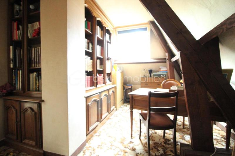 Maison - 226 m² - 7 pièces