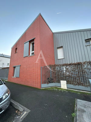 Maison - 80 m² - 5 pièces