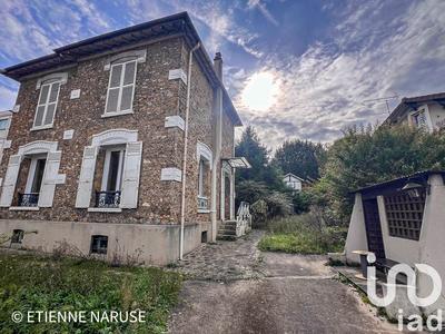 Maison - 118 m² - 7 pièces