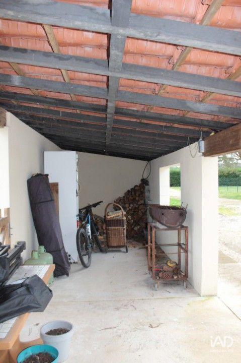 Maison - 226 m² - 8 pièces