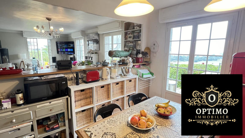 Maison traditionnelle - 120 m² - 5 pièces