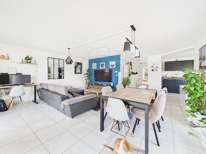 Appartement - 83 m² - 3 pièces