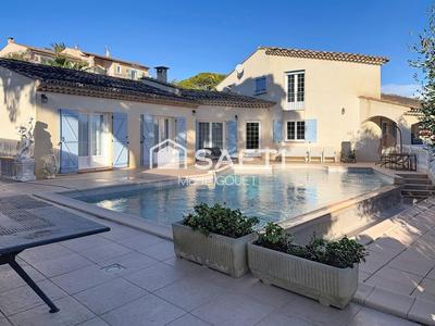 Maison - 205 m² - 8 pièces