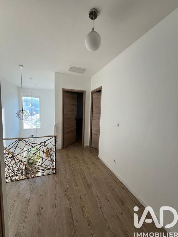 Maison - 127 m² - 5 pièces