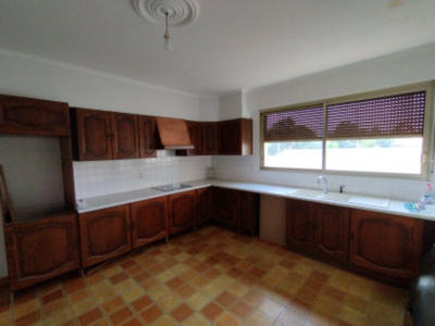 Maison - 228 m² - 6 pièces